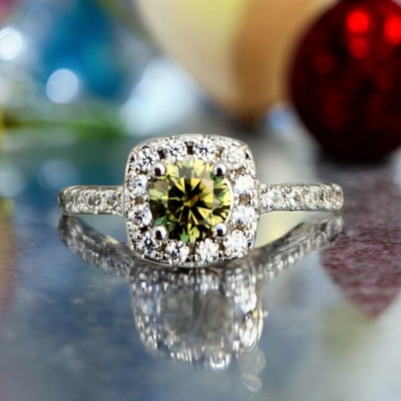 MOI|GLAM 0.5ct Peridot Moissanite Halo Ring - Picture 5 of 7